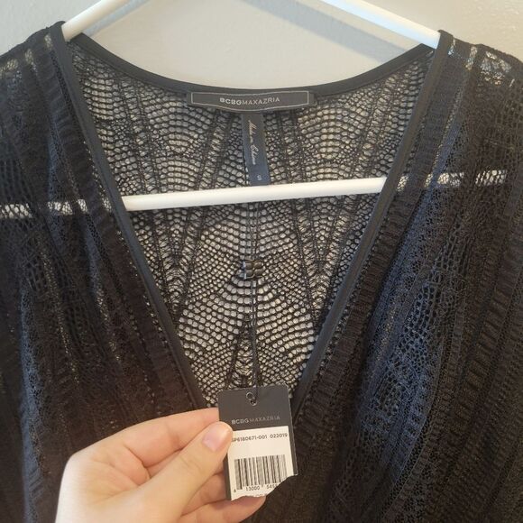 BCBGMaxAzria V-Neck Lace Dress  Size Small - Picture 3 of 9